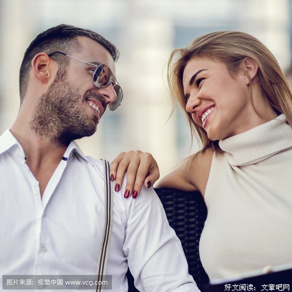 异性之间，男人对你有这些身体反应，那他一定很爱你！