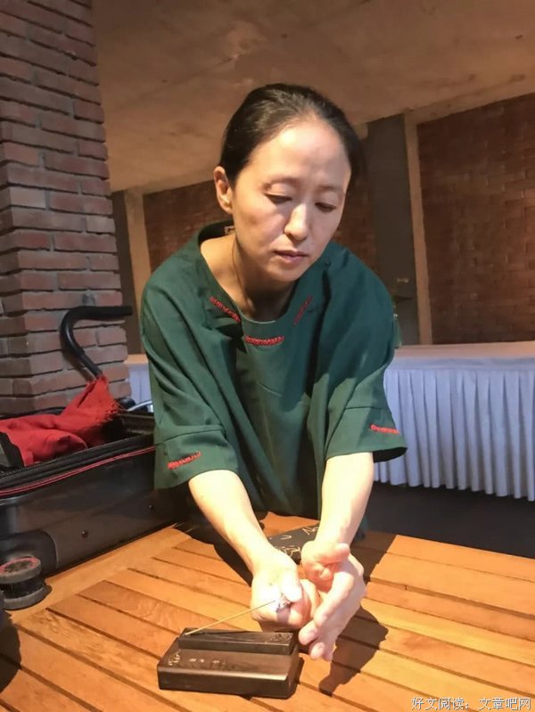 《盲国萨满》观后感100字