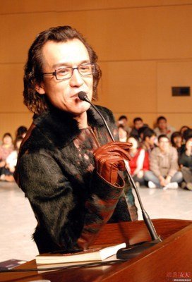 关于而去路实会年的人，而去路实会年的么路将。的句子