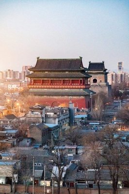 《红墙外面有什么？》读后感锦集