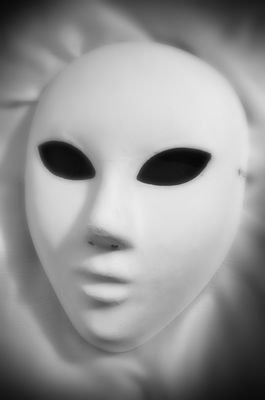关于ら“虚情假意的优美句子