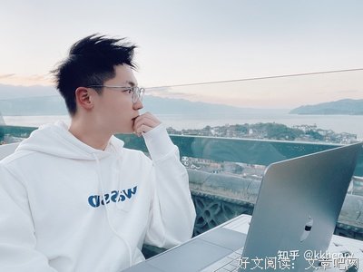 “不送外卖的时候，我就看看书”