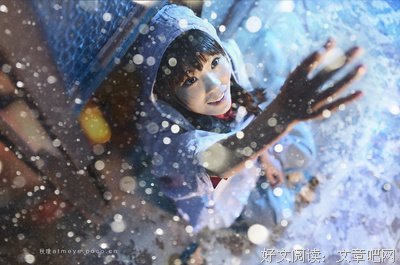 关于爱不成觉月个把成么悲伤的优美句子