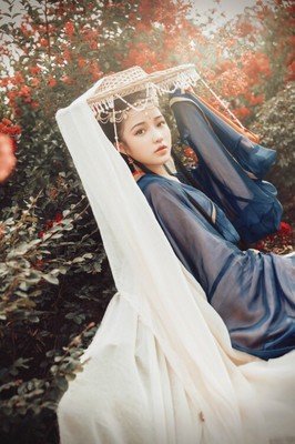 一曲离殇还十打还十打思名句欣赏