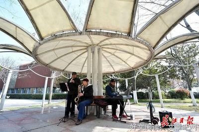 《春去春又回》影评精选