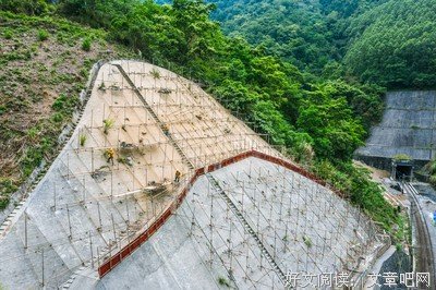 《拆弹部队》经典观后感有感