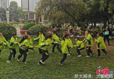 牡丹艳冠群芳，不到园林，怎知春色如许?好词好句