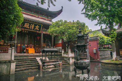 关于若隐若现的名句摘抄