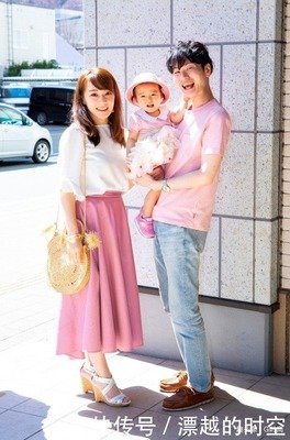 【穿搭】这位日本妈妈的亲子穿搭，让30w人大呼温馨！