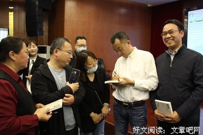 《在峡江的转弯处：陈行甲人生笔记》读后感摘抄