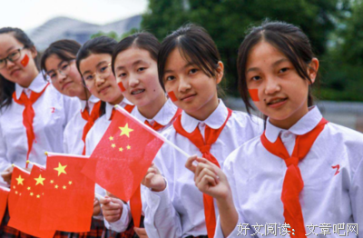 关于我爱的在是路已们路样国月可么之的优美句子