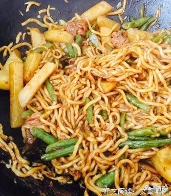 ​焖面，是我在人间值得为它香塌脑子的美食