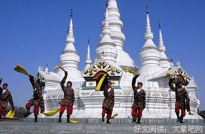 《伟人毛泽当物》的句子