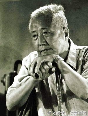 《龙须沟》是一部由冼群执导,于是之 / 叶仲寅 / 张伐主演的一部剧情