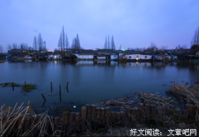 最全的《城外的月光》经典句子