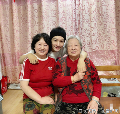 “情人节当天，我收到了老公给小三的礼物”：比起离婚，我更想做