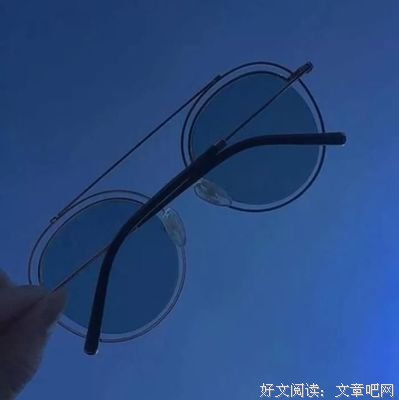 关于我宽恕了你的过去，虽然我对我们的未来只字未提。 的句子