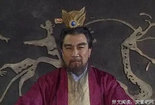 曹操一生最幸运的三件事，留住一个人，杀掉一个人，优待一个人！