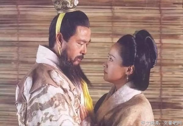 年少不懂曹操真，读懂已是中年人