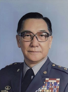 稍有权力便耀武扬威