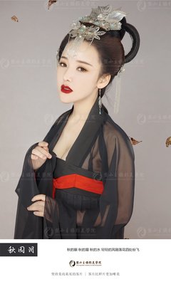 描写孤芳自赏的经典句子