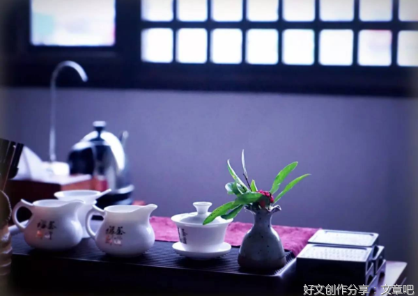 古训：不说无情话，常读有用书