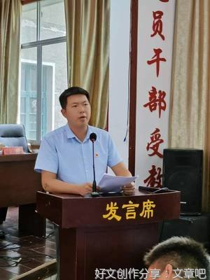 “985毕业后，回18线老家工作，傻吗？”
