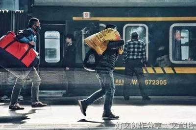 关于我和爸爸比童年的作文
