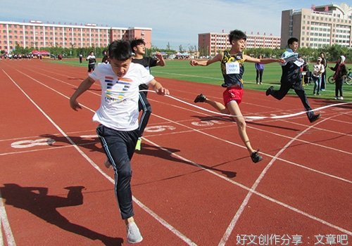 关于运动会的初中优秀作文(通用10篇)