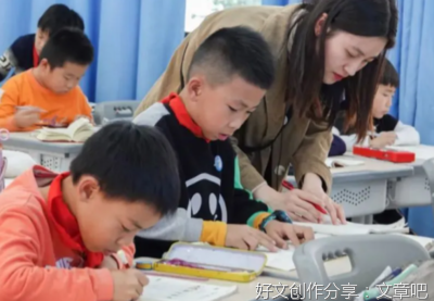 小学生作文关于身边的人和事