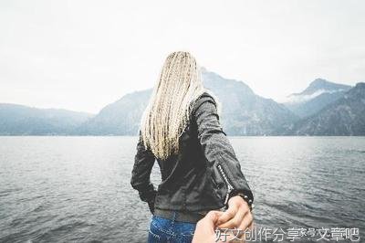 关于他穿过街口，有冬雪白头。的句子