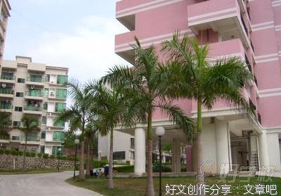 向大家介绍一下学校的风景(通用10篇)