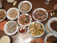 一个人是否值得深交，吃顿饭就知道