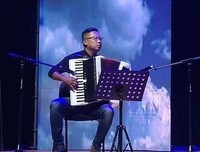 我把青春唱给你听读后感100字
