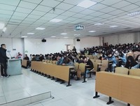 【主题班会】维护校园安全 营造和谐环境