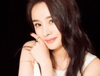 女明星和儿子“裸睡”15年，12岁才断奶，没有界限感的