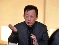 易中天：中式逻辑下的乌贼，疯狗和脑残