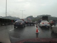狂风暴雨的名句_关于狂风暴雨的名句