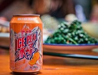 关于墨笔轻触那一抹芳香的句子