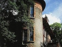 上海屋檐下读后感1000字