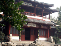 最新的《诗集：故乡的门》经典的句子大全