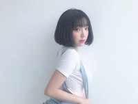 《也她么然过谨》的句子