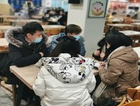疫情大考下的红色化工