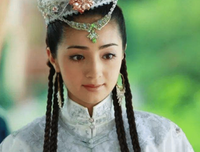早上上班，格格围着妈妈不让走