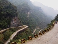 半山腰总是最挤的，你得去山顶看看啊