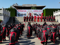 道也家山走年，道也家山走人，道也家山走有就。好词好