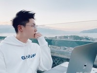 “不送外卖的时候，我就看看书”