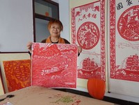 李惠芳：以“剪”为笔 讴歌建党百年