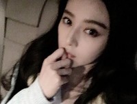 《总有人在薄情世界里，深情地活着》读后感1000字