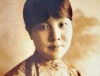 《绝代双姝：林徽因向左，陆小曼向右》读后感精选